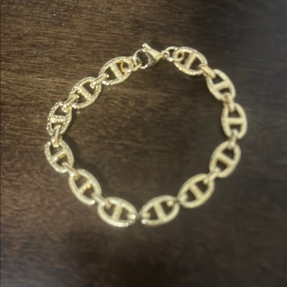 Gold bracelet